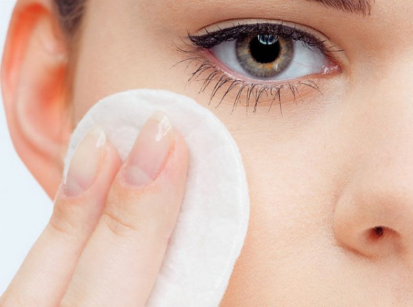 Ντεμακιγιάζ  εξπρές