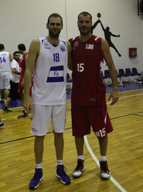 Αδελφός εναντίον αδελφού